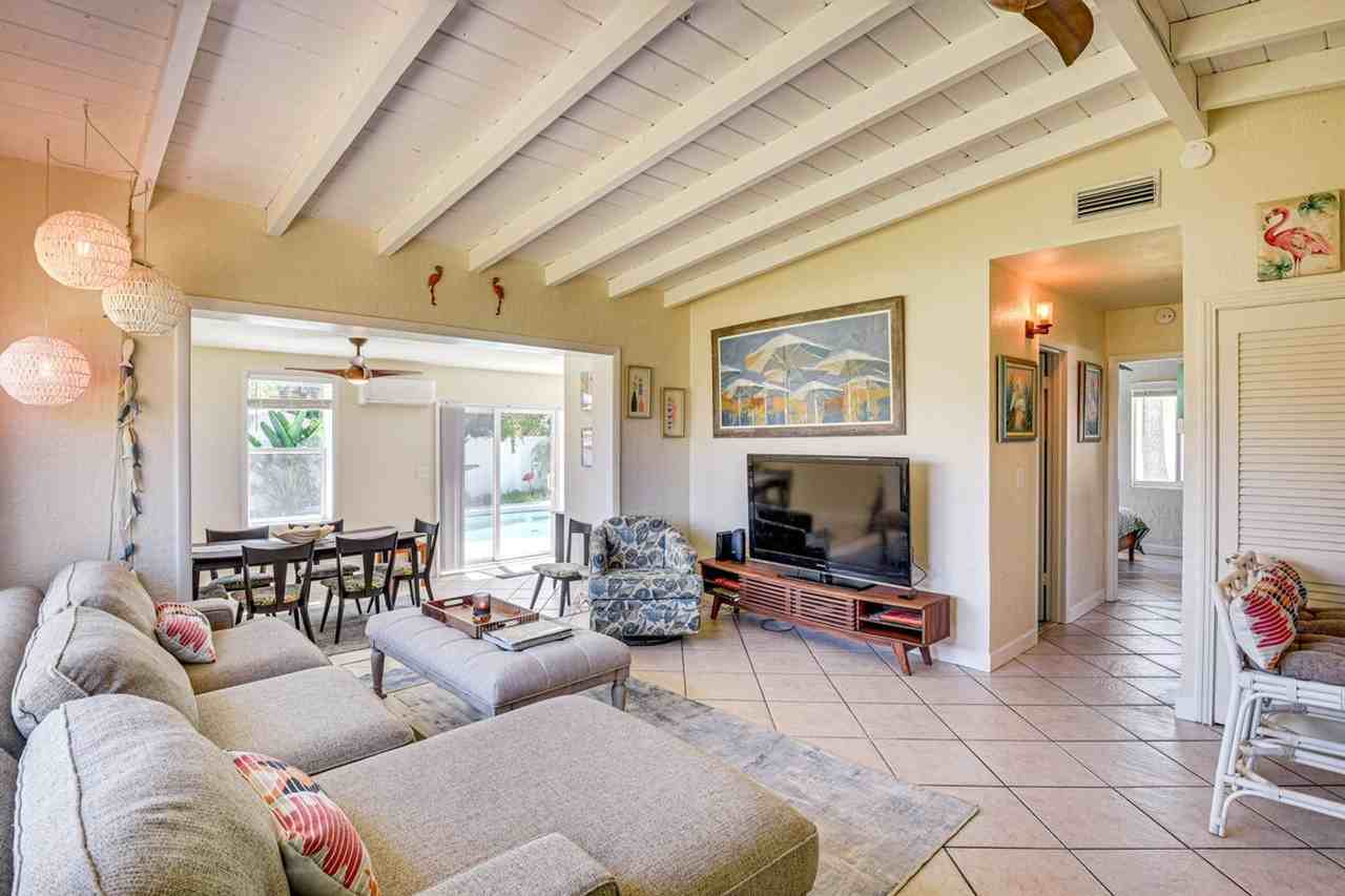 103 Essex Dr #1386079P - Photo 3 of 27