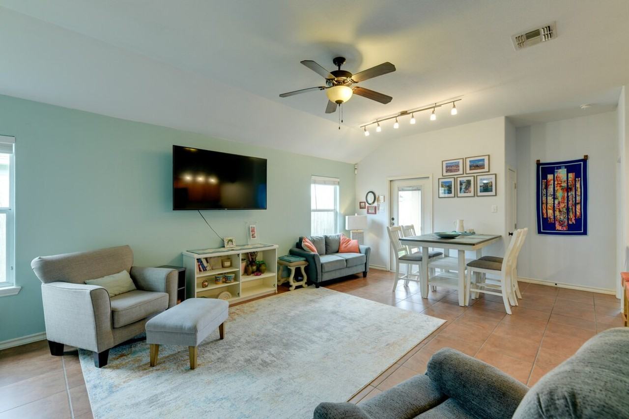 1509 Oak Harbor Dr #1385954P - Photo 4 of 25