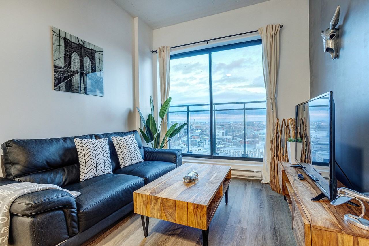 2100 Rue De Bleury #1353839P - Photo 2 of 10