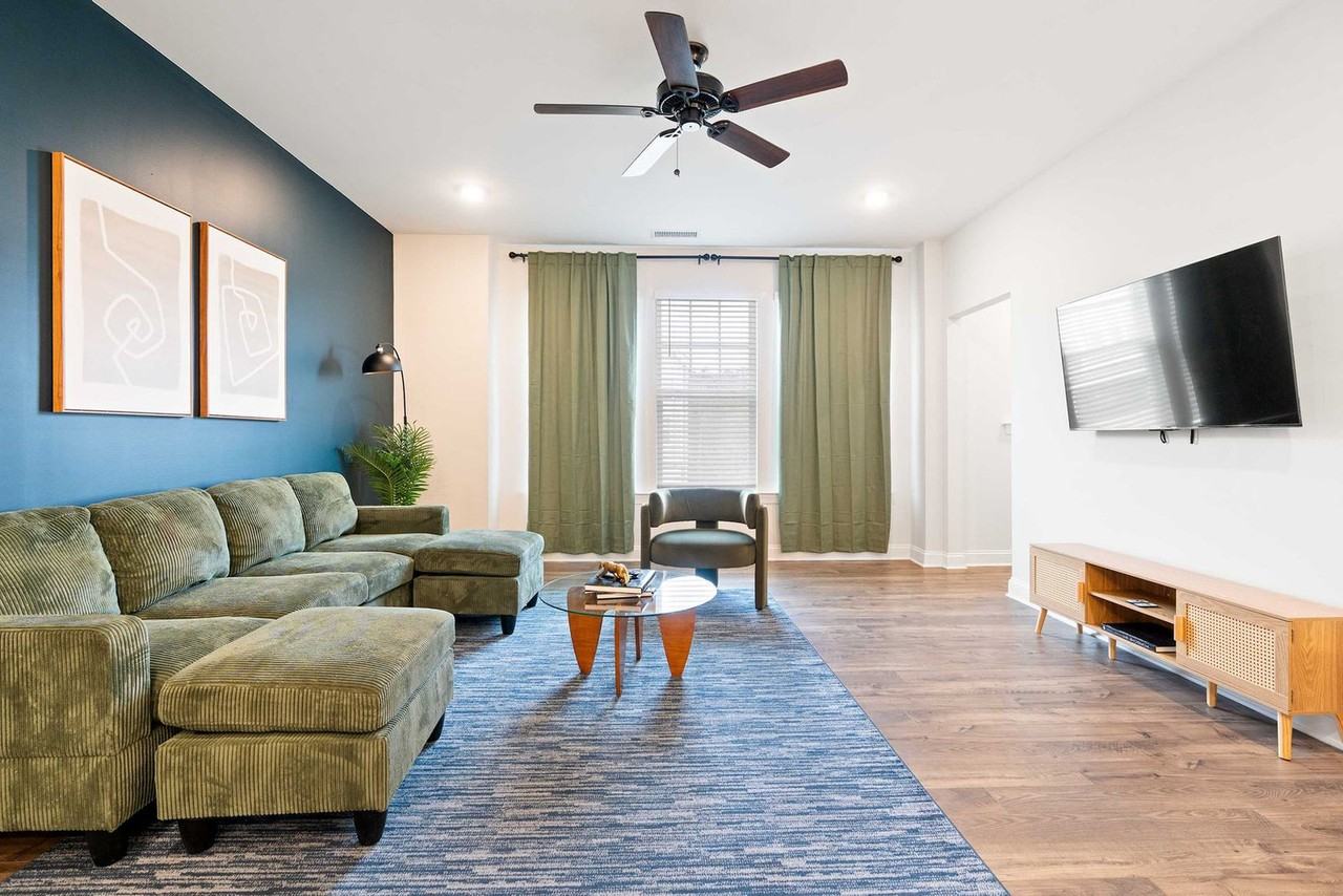 1010 Falling Rock Pl #1468389P - Photo 5 of 50