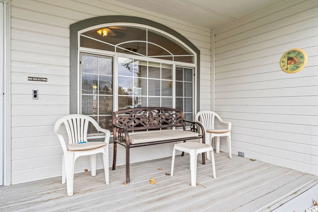 727 W Clark Ave #1470096P - Photo 6 of 36