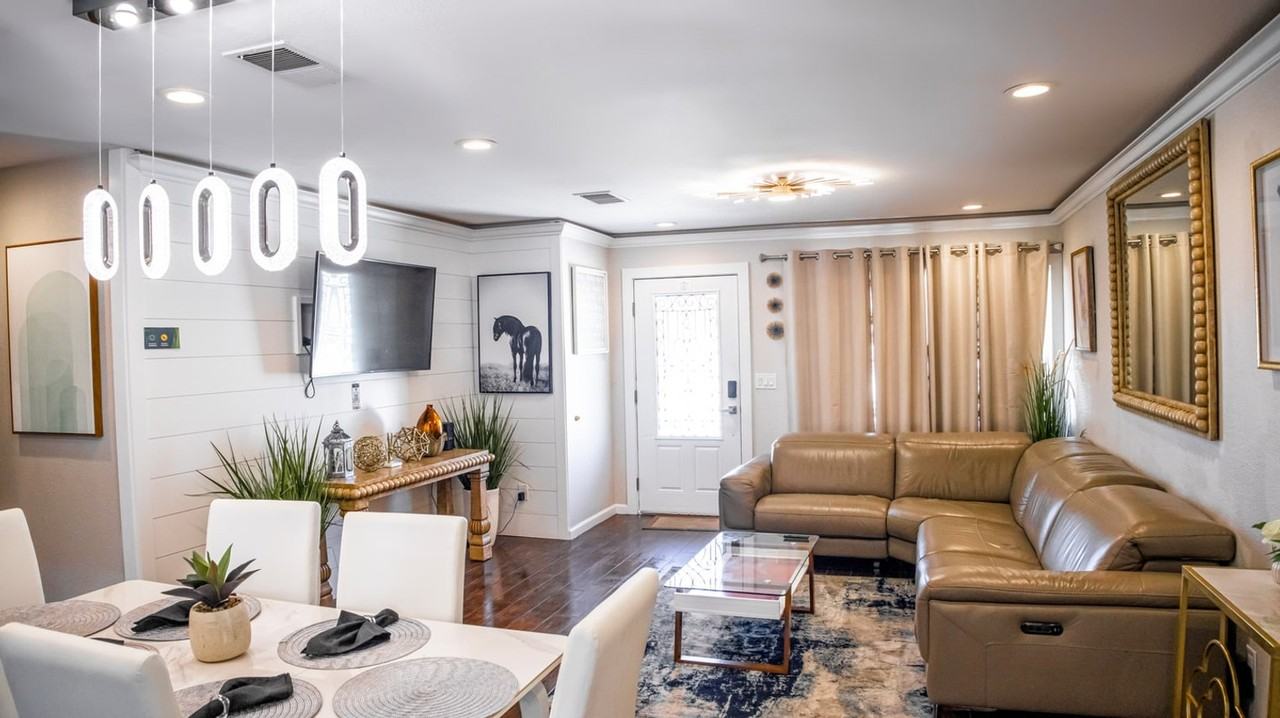 660 Sunnyside Ave #1471797P - Photo 2 of 50