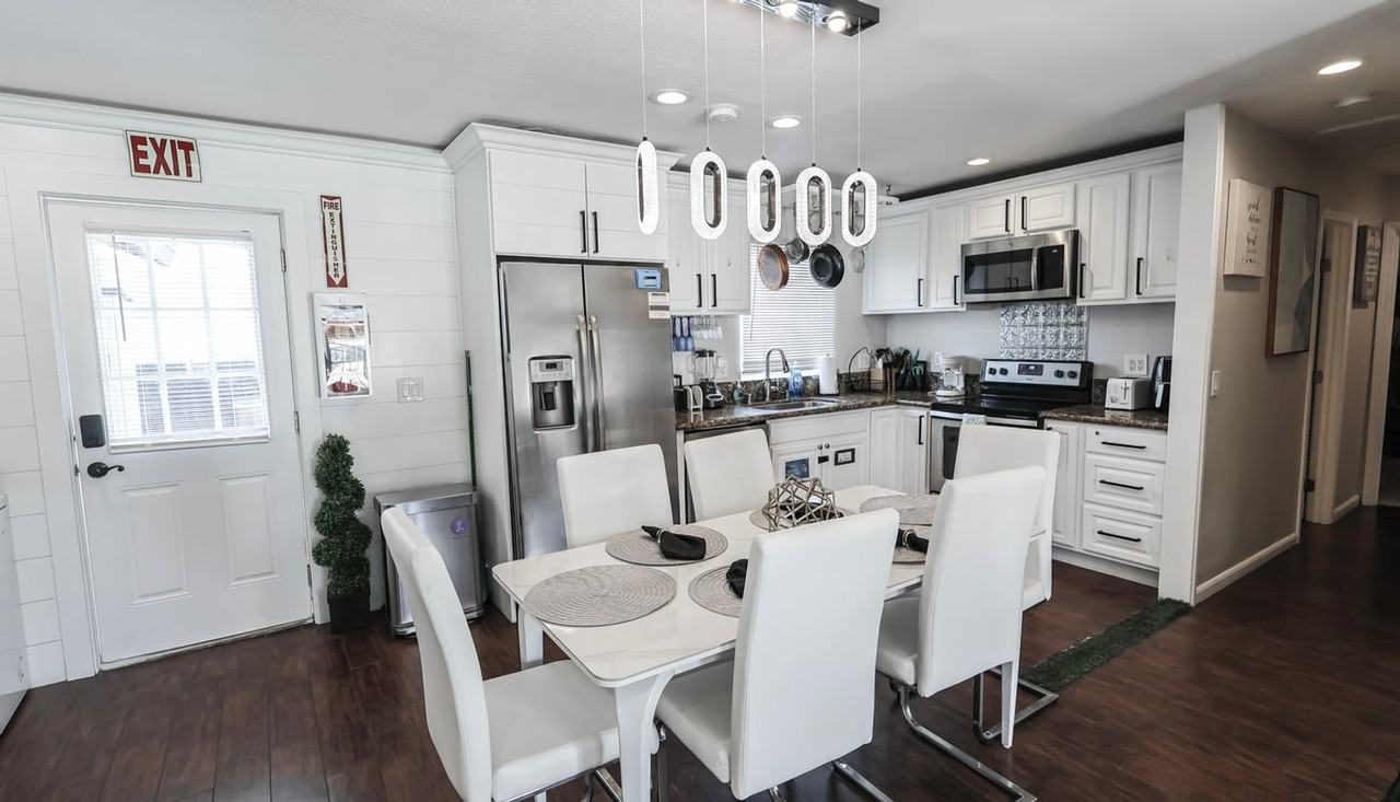 660 Sunnyside Ave #1471797P - Photo 3 of 50