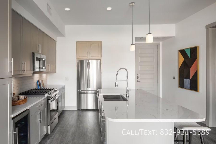 2198 W 18th St #10HW - Photo 2 of 11