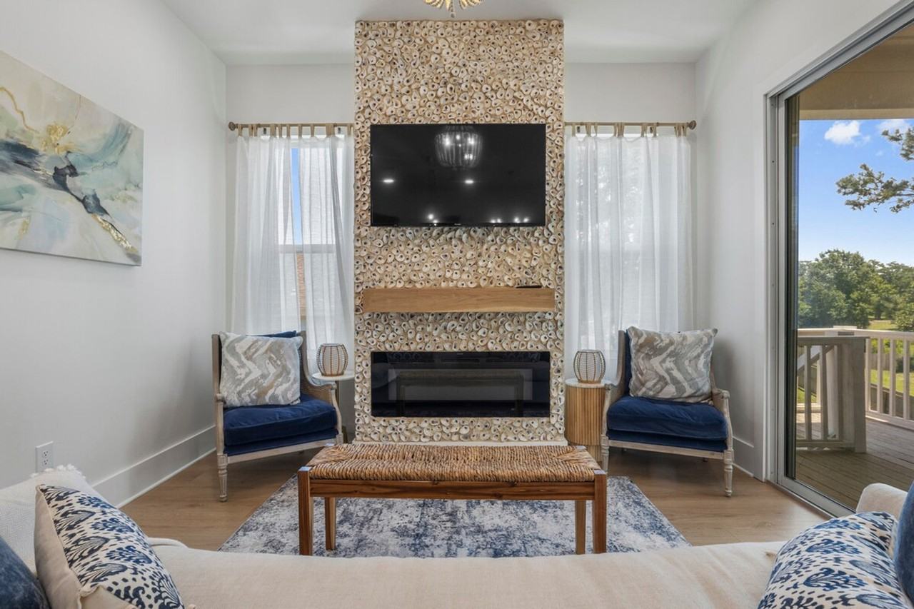 1472 Georgia Pl #1473621P - Photo 3 of 50