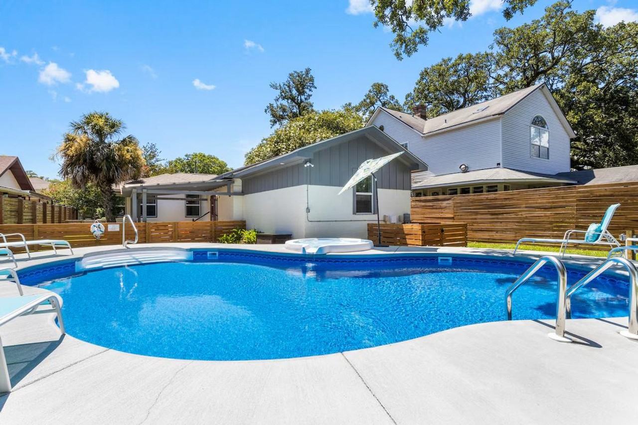 134 Lee St #1473639P - Photo 4 of 50