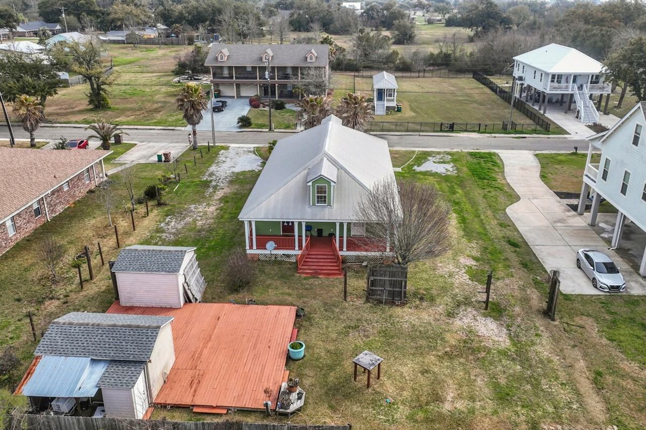 426 Russell Avenue - Photo 2 of 19