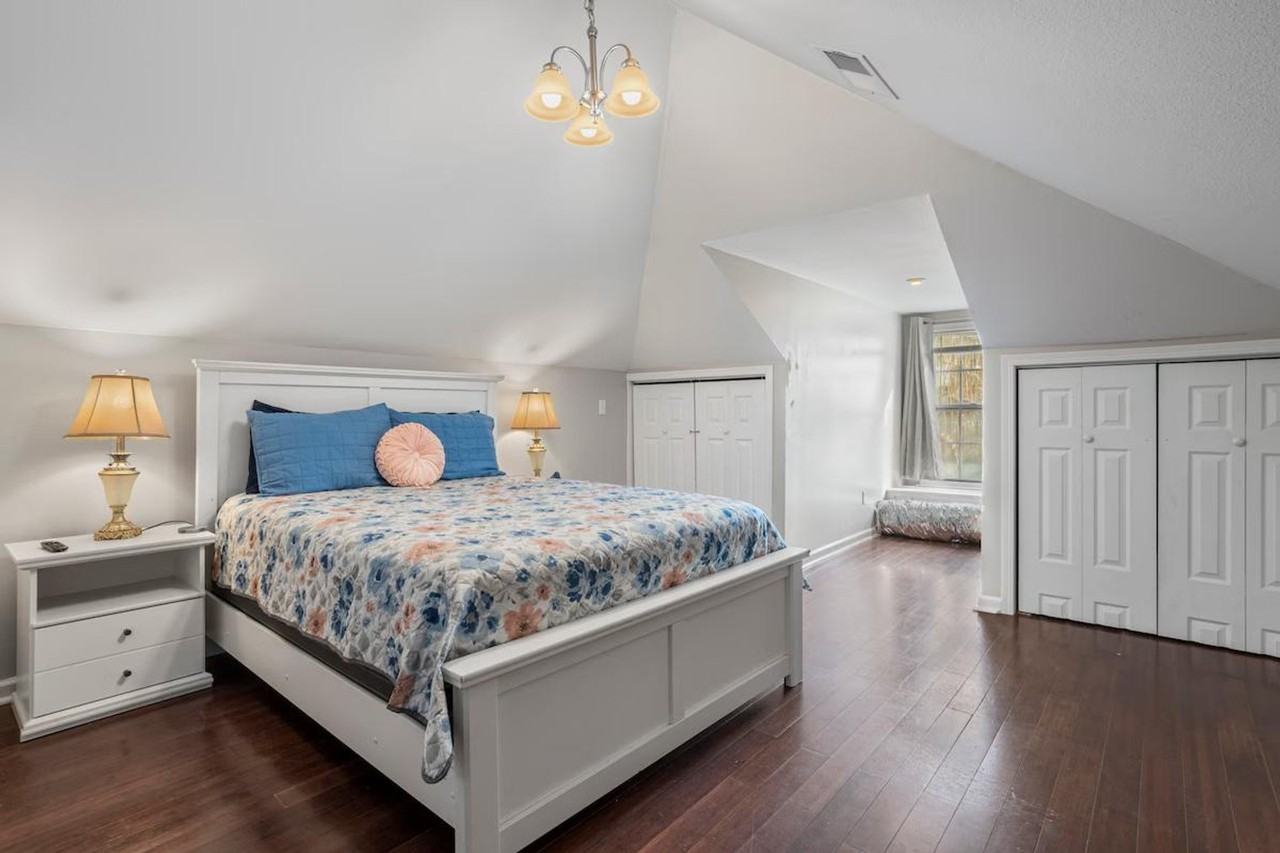 426 Russell Avenue - Photo 3 of 19