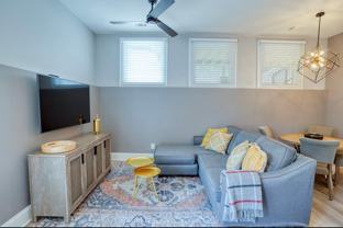 874 Durant Pl Ne - Photo 1 of 1