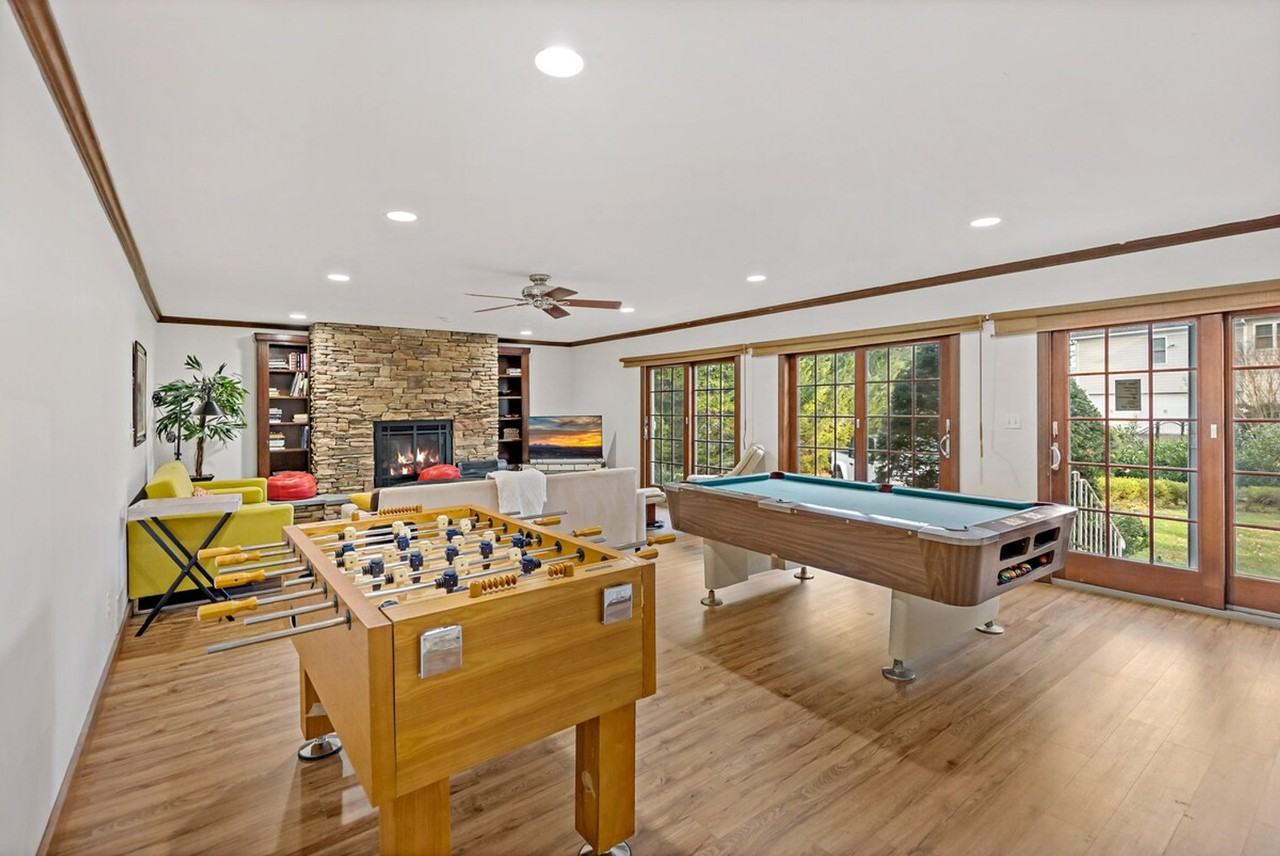 2017 Woodford Rd #1473420P - Photo 5 of 46