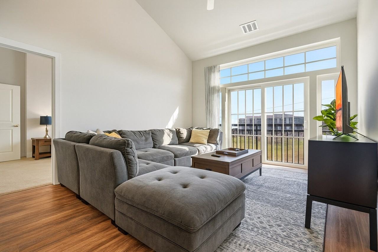 2002 Eisenhower Ave #1473415P - Photo 3 of 29