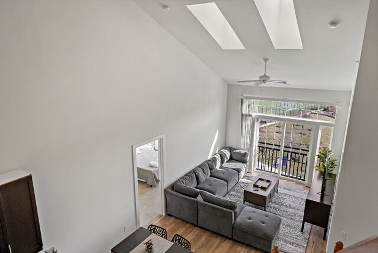 2002 Eisenhower Ave #1473415P - Photo 5 of 29