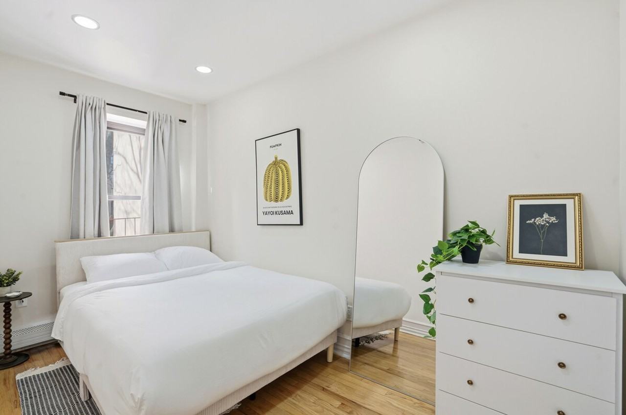 1569 Lexington Ave #1473157P - Photo 2 of 18