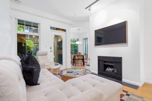 featured image of 1388 Nelson St