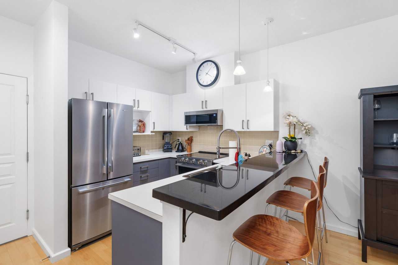 1388 Nelson St #1491167P - Photo 3 of 25