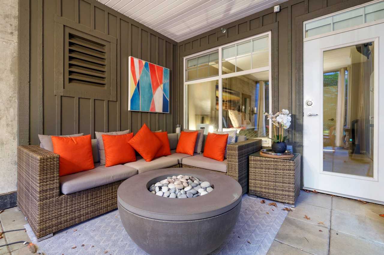 1388 Nelson St #1491167P - Photo 4 of 25