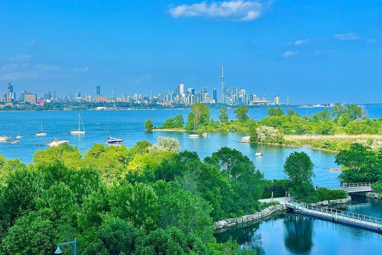 20 Shore Breeze Dr #1491178P - Photo 3 of 45