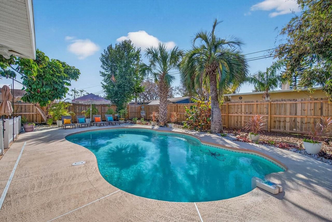 13833 Dominica Dr #1492124P - Photo 5 of 36