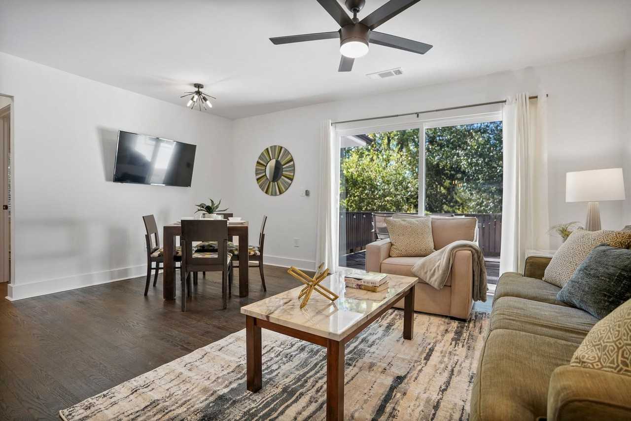 975 Shadowridge Drive Southeast - Photo 2 of 26