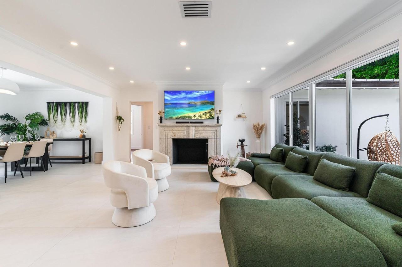 616 Ne 16th Ter #1475652P - Photo 5 of 50