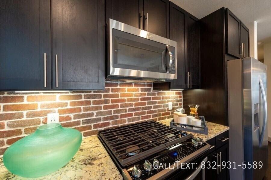 699 Capitol St #14TA2 - Photo 2 of 15