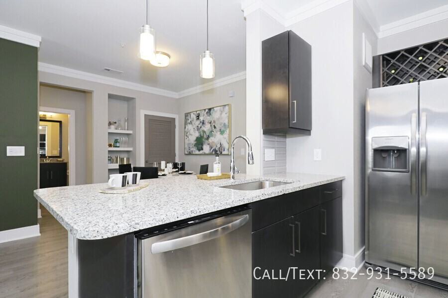 20813 Sharon Pkwy #AAG - Photo 2 of 16