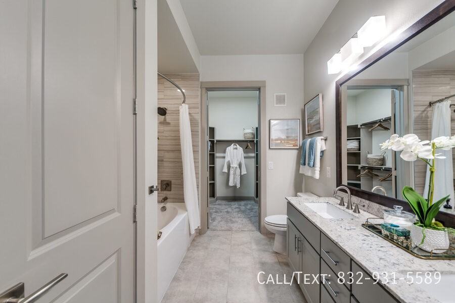 5195 Hidalgo St #AL5 - Photo 7 of 12