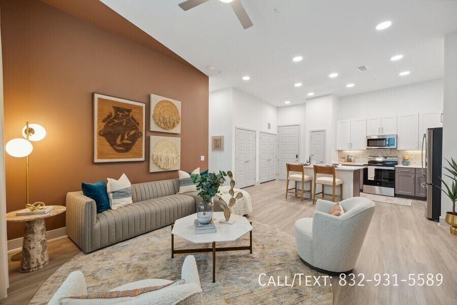 4601 N Main St #ASH - Photo 2 of 12