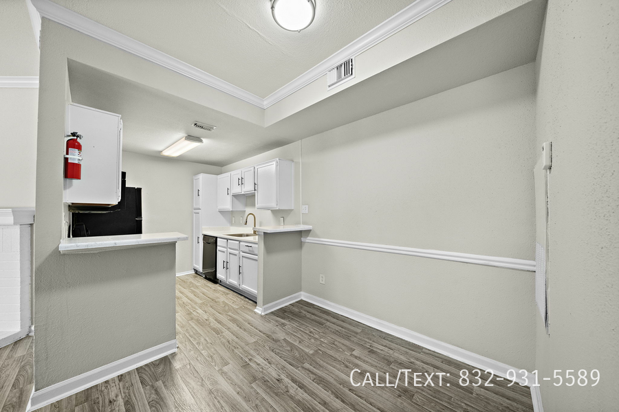 N Gessner Rd #AAW3 - Photo 3 of 11