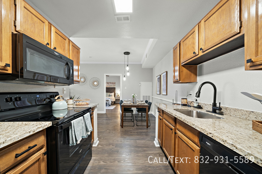 N Gessner Rd #AAW2 - Photo 2 of 11