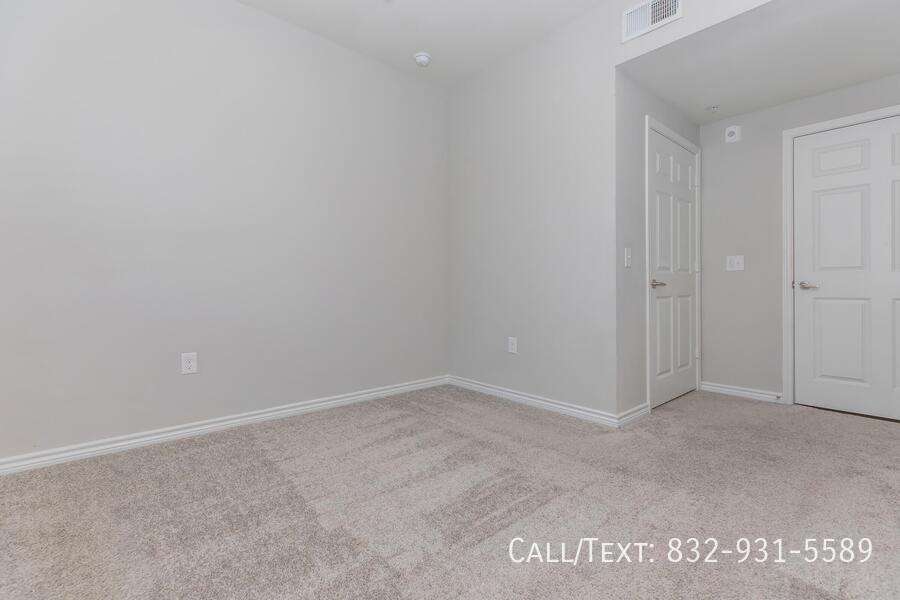 12300 W Bellfort St #AAK - Photo 7 of 10