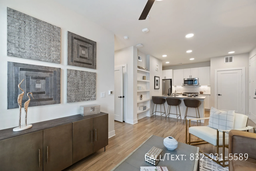 Harlem Rd #EHG1 - Photo 2 of 11