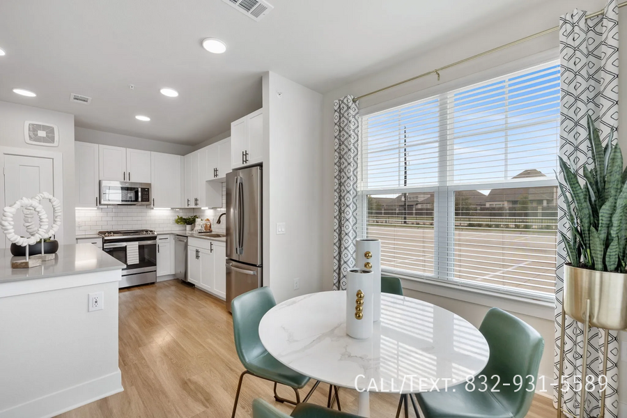 Harlem Rd #EHG2 - Photo 2 of 12