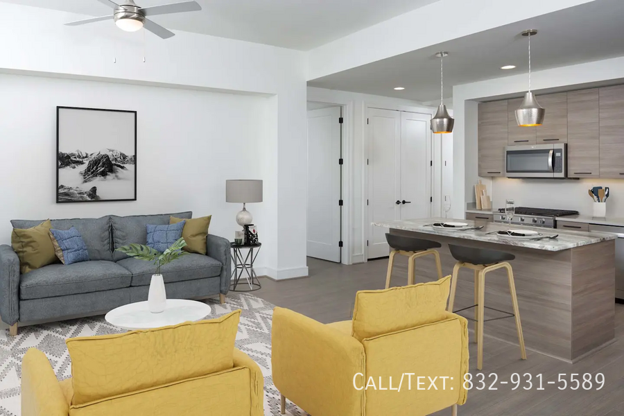 1710 Smith St #CNDN - Photo 2 of 9