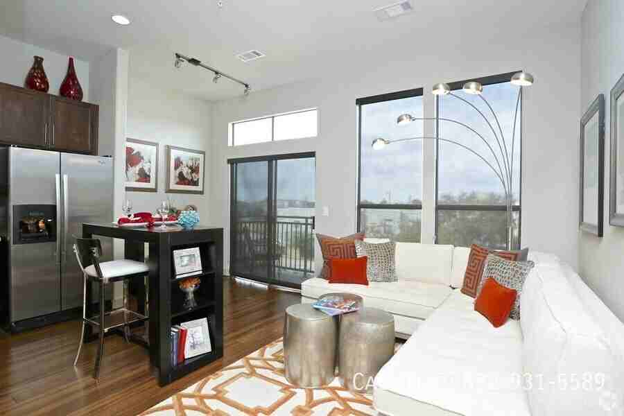 1300 Montrose Blvd #AOWD - Photo 4 of 9