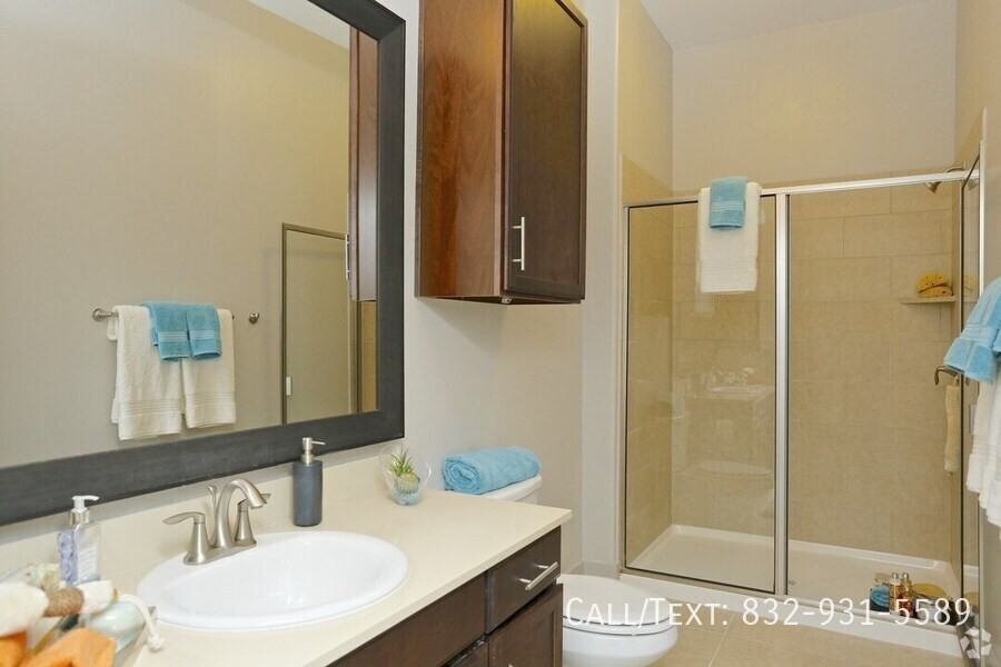 1300 Montrose Blvd #AOWD - Photo 7 of 9