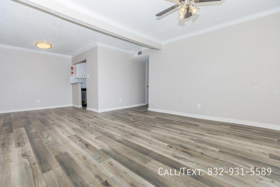 2067 Spenwick Dr #APW - Photo 3 of 9