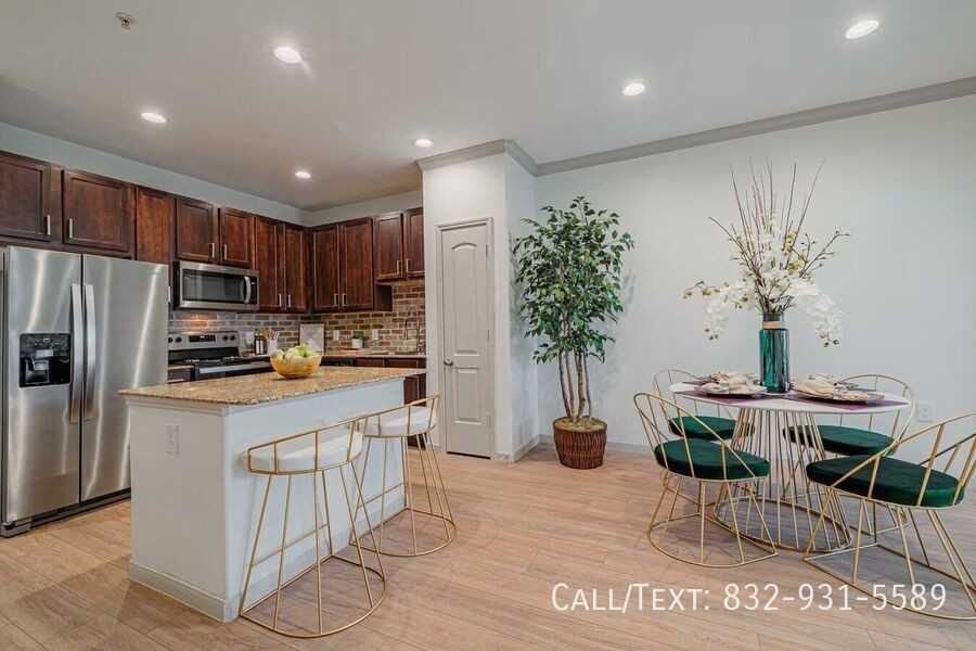 10799 Memorial Dr #AAML - Photo 7 of 16