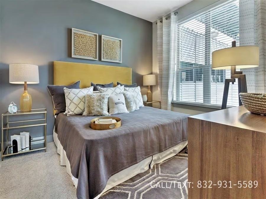 2501 Mckinney St #CRT2 - Photo 4 of 13