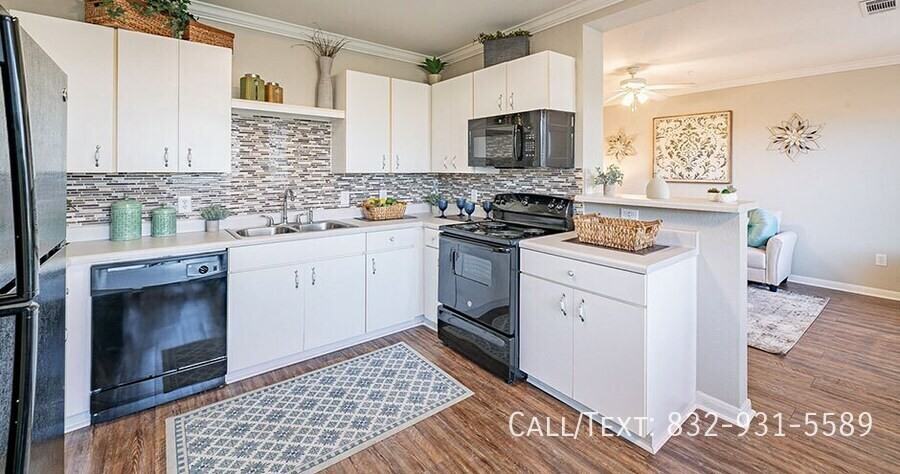 1901 Forest Oaks Dr #CAA - Photo 2 of 11