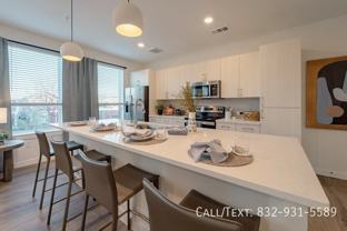 501 W 24th St #COH - Photo 1 of 1