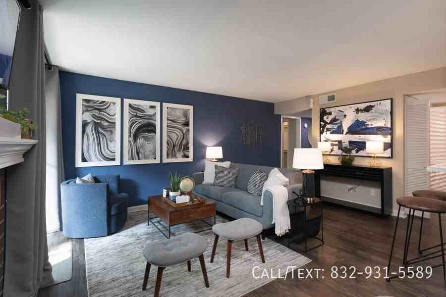 2701 Briarpark Dr #FWT - Photo 4 of 13