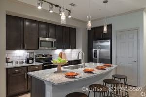 featured image of 5898 N Main St #GBY