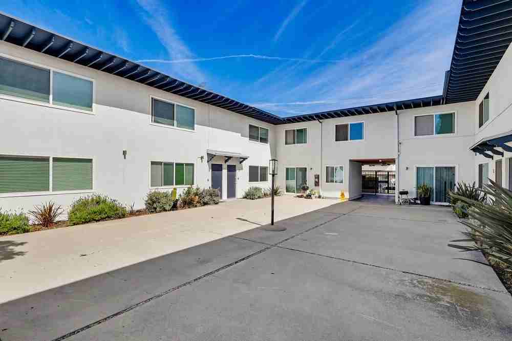 25829 Viana Avenue - Photo 6 of 50