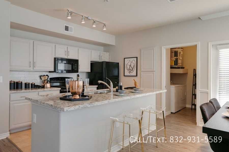 9899 Bent Oak Dr #KNC - Photo 3 of 16