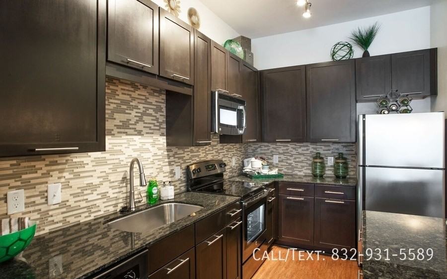 9198 Richmond Ave #LCW - Photo 3 of 17