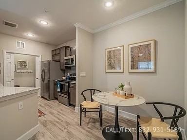 2400 N Frazier St #MMGA - Photo 3 of 12