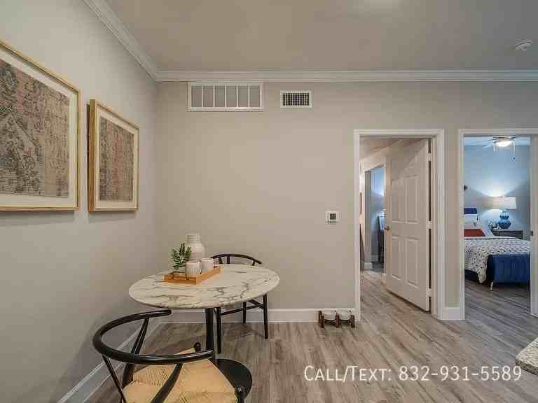 2400 N Frazier St #MMGA - Photo 5 of 12