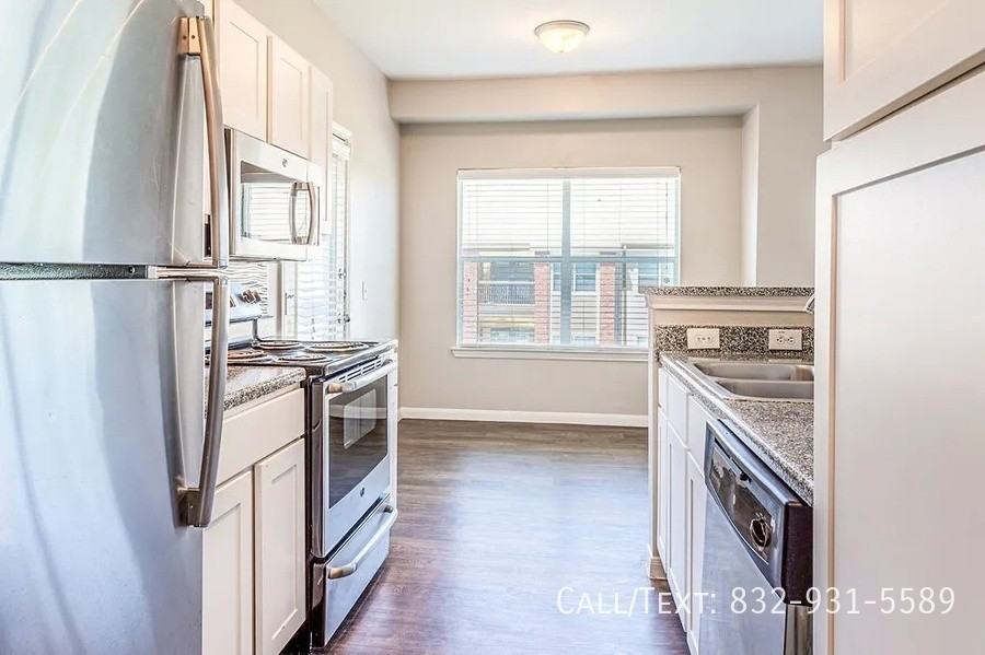 1710 Old Alvin Rd #OBE - Photo 2 of 12