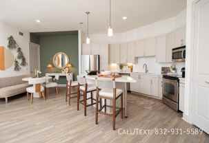 3400 Westheimer Rd #TBRO - Photo 1 of 1